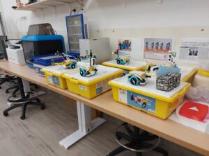 attrezzatura makerspace